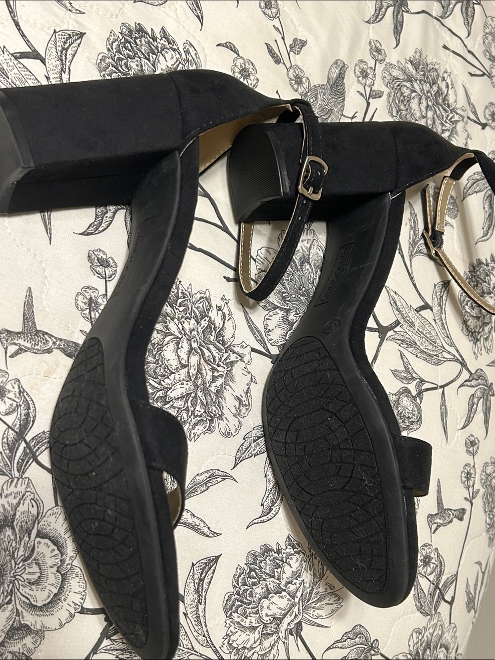 Bandolino classic Black Open-Toe Block Heel Sandal Ankle Strap size 10M NWOT - Picture 11 of 12